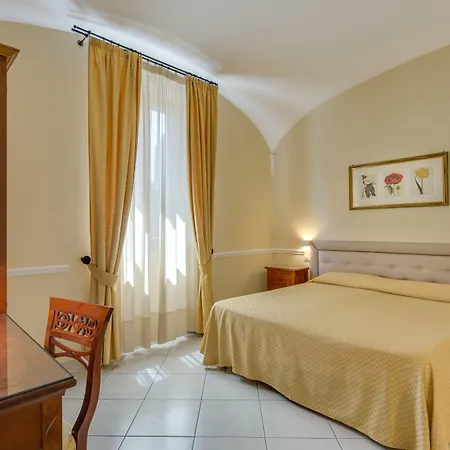 Chiusarelli فندق 3*